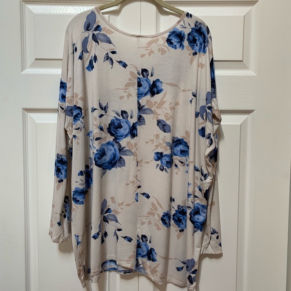 PinkBlush Maternity Long Sleeve Floral Top - Picture 2 of 4